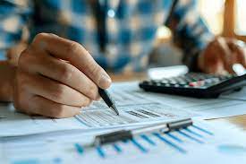 Manual vs. Automated Credit Management: Which Is Right for Your Business?