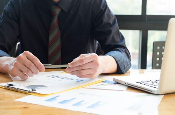 5 Mistakes to Avoid When Implementing Debt Tracking Software