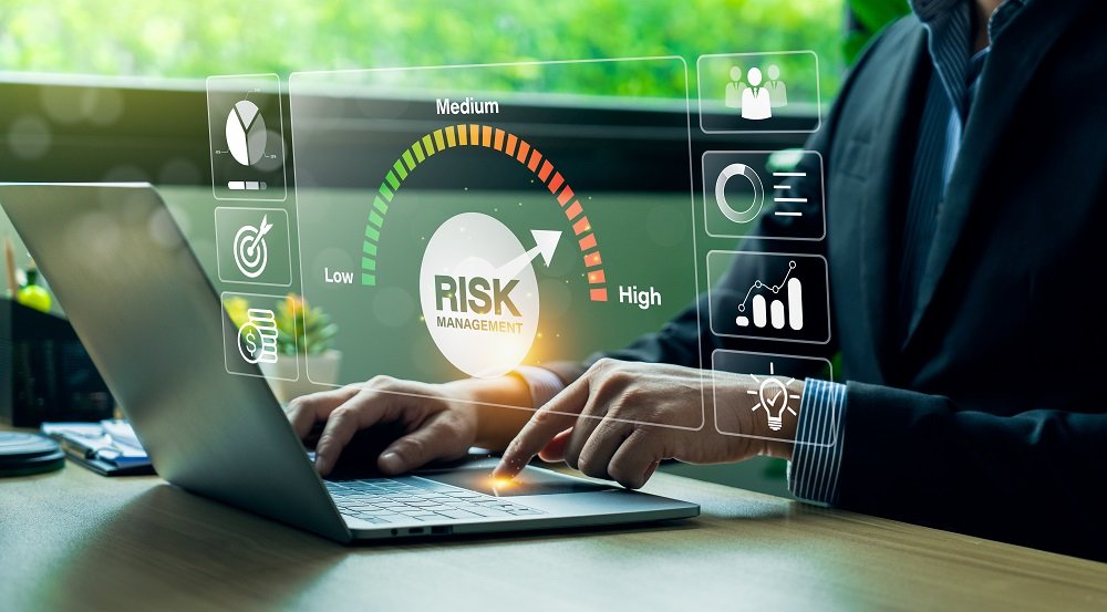 The Role of Debtor Management Software in Financial Risk Mitigation