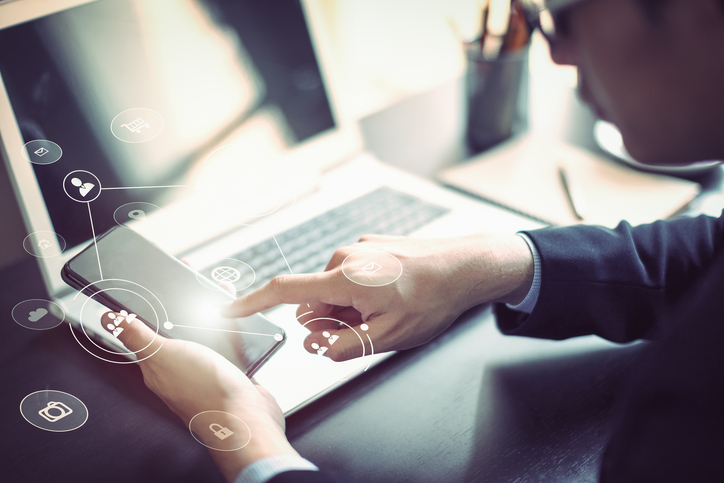 How Mobile Debt Collection Solutions Improve Agent Productivity in the Field